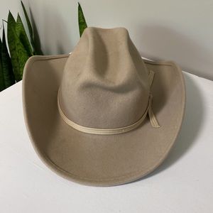 Genuine cowboy hat 🤠